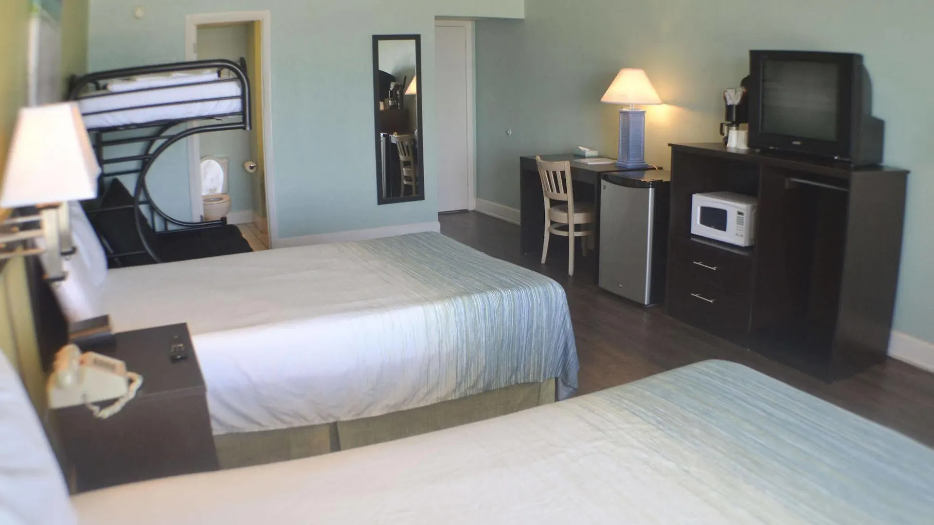 Boardwalk Beach Hotel Панама-Сити