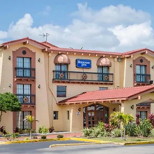 Мини-отель Rodeway Near Ybor - Casino