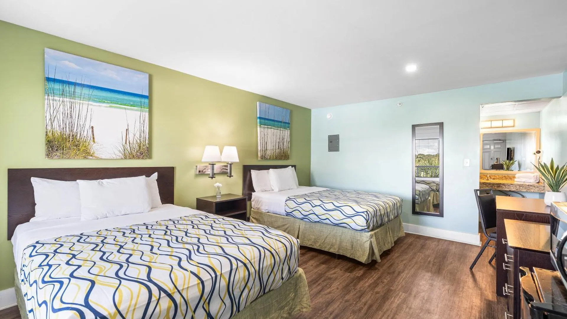 Boardwalk Beach Hotel Panama City Beach 2*,